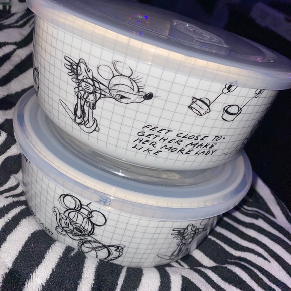 Disney Other - Set of Mickey Mouse Containers w/ Lids!